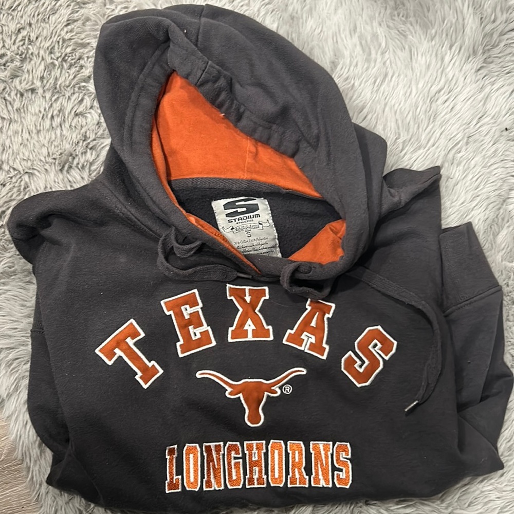 S Texas longhorns sweatshirt